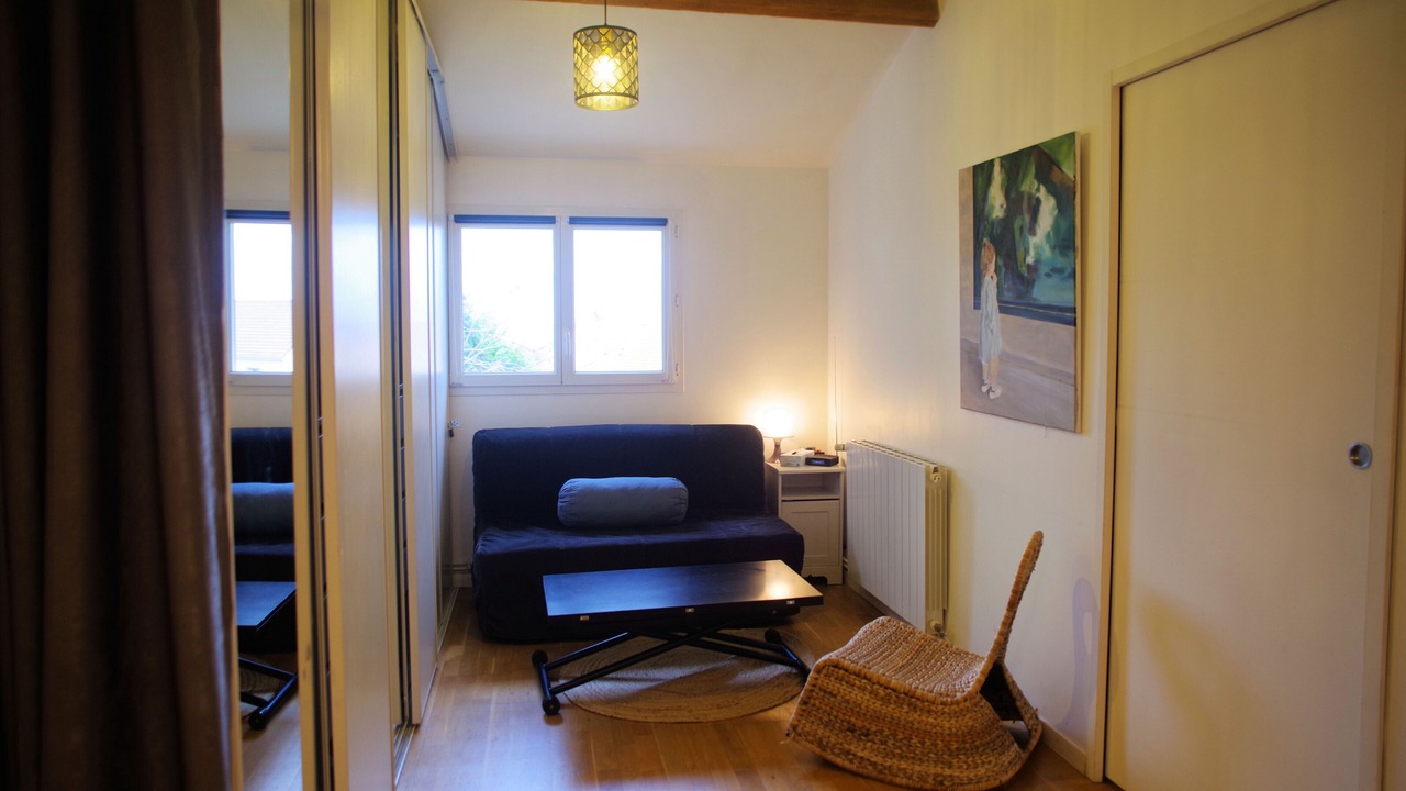 Photo of Livingroom in Plateau - Mont-Valerien