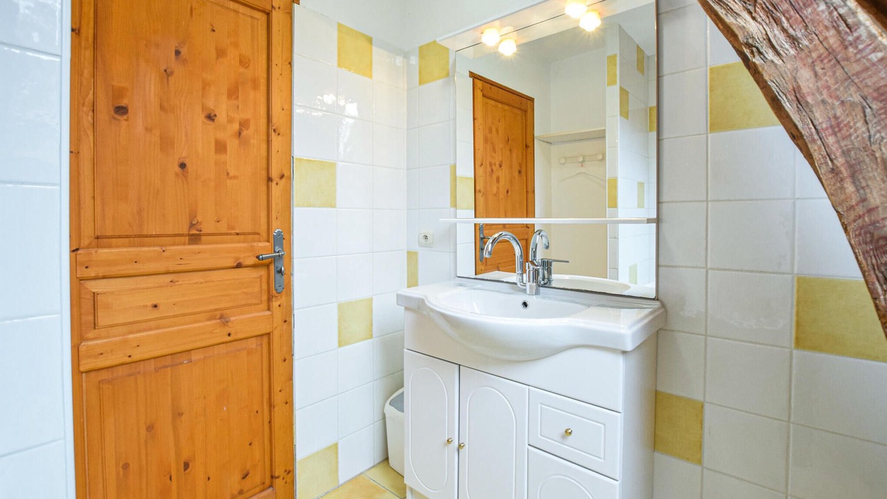Photo of Bathroom in Hattenville