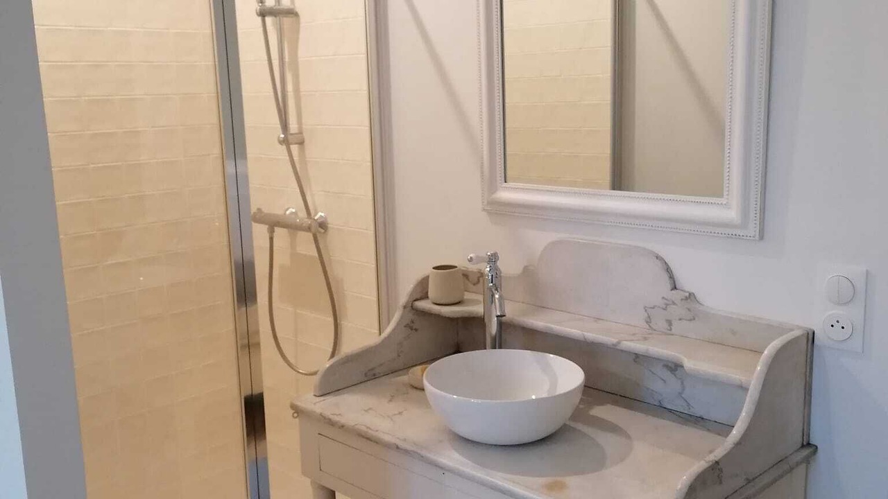 Photo of Bathroom in Ville-Saint-Jacques
