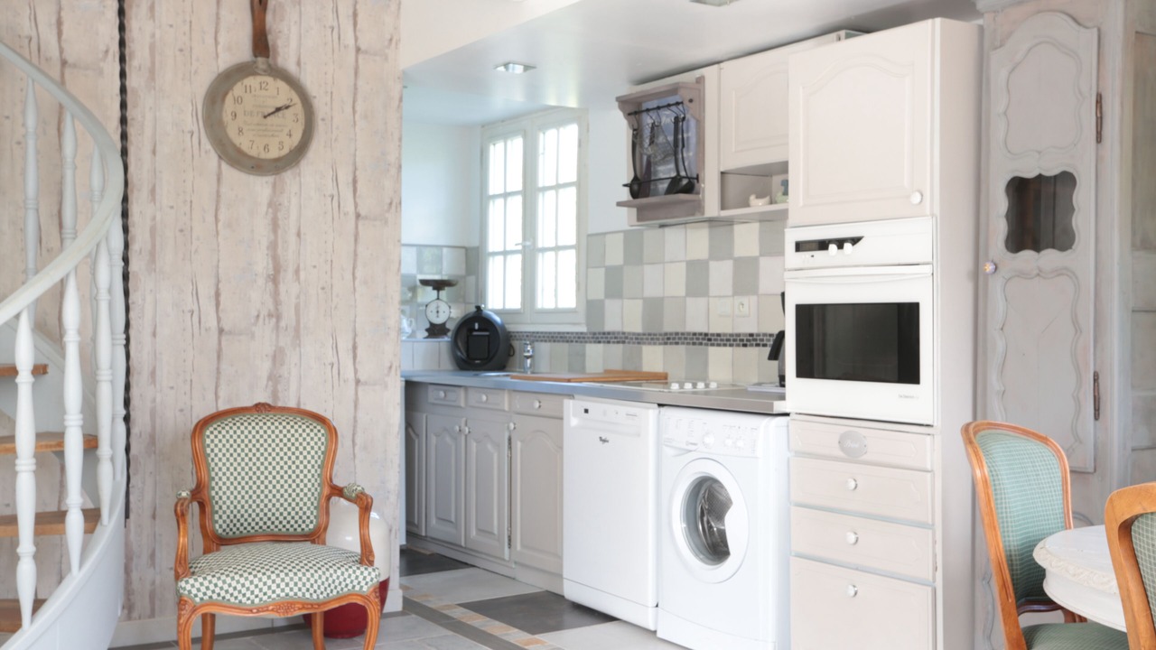 Photo of Kitchen in Saint-Gatien-des-Bois