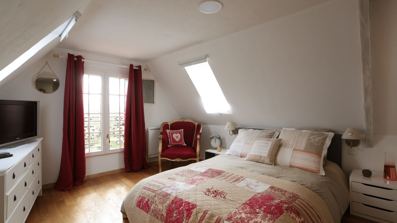 Photo of Bedroom in Saint-Gatien-des-Bois
