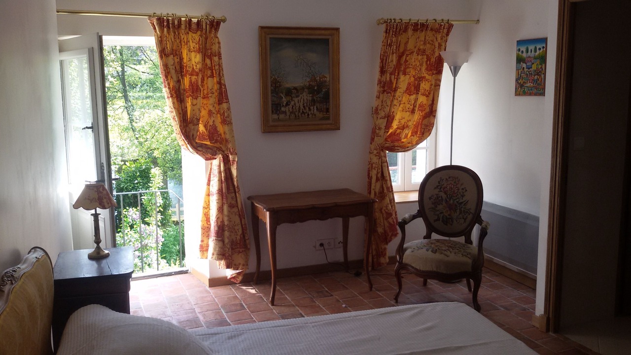 Photo of Bedroom in Druyes-les-Belles-Fontaines
