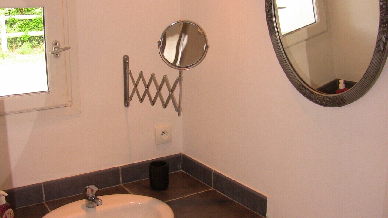 Photo of Bathroom in Regniere-Ecluse