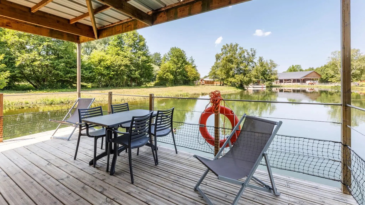 Photo of Outdoor in Beauchamps