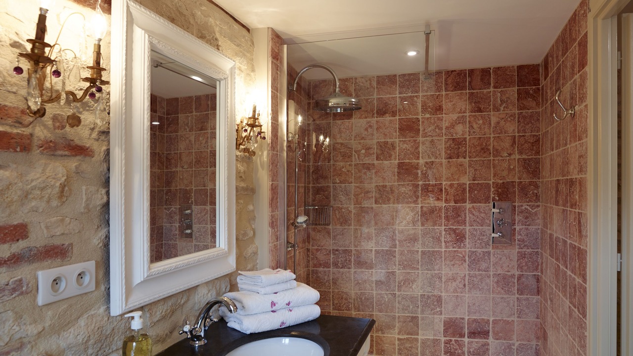 Photo of Bathroom in Meursault