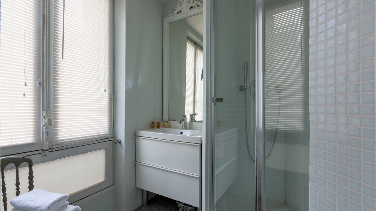 Photo of Bathroom in Quartier de la Roquette