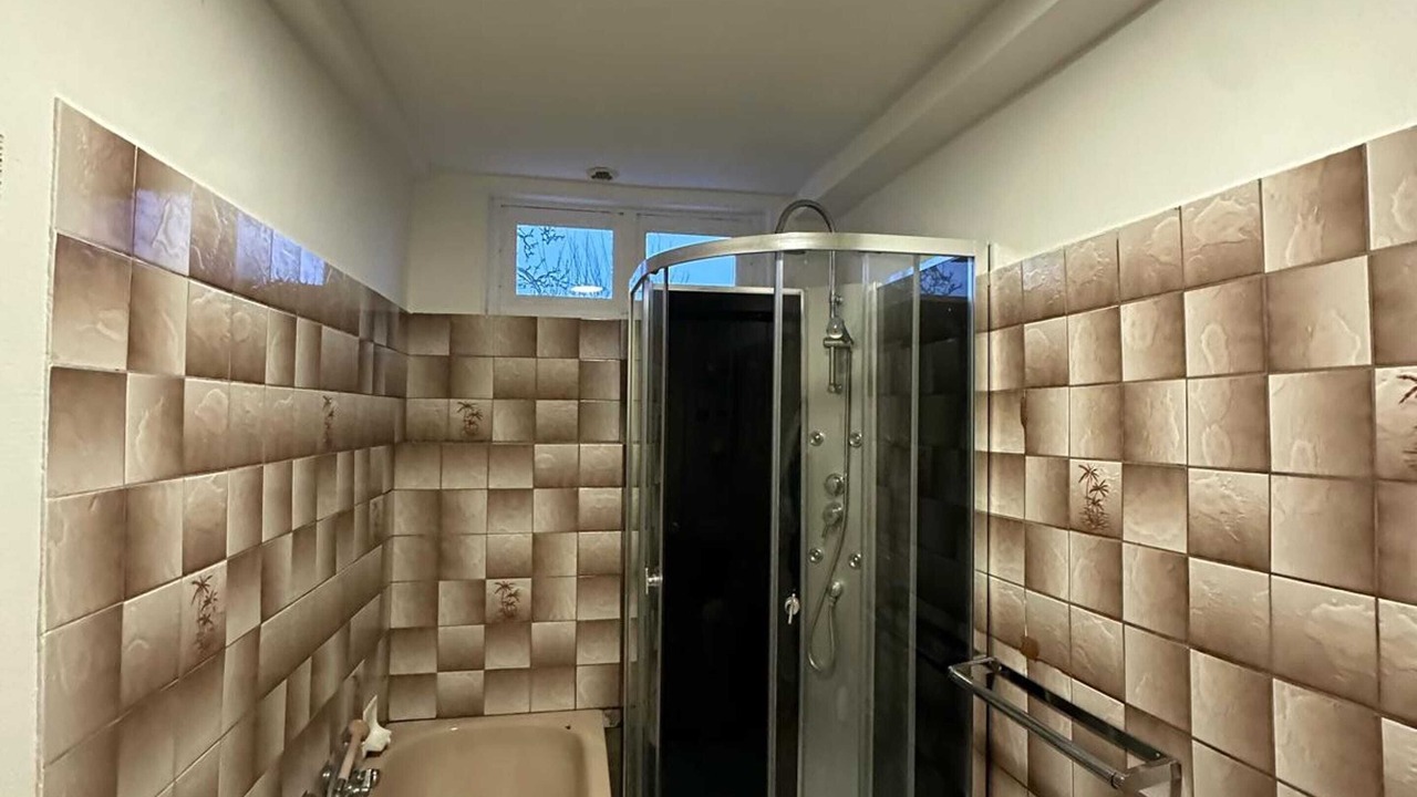 Photo of Bathroom in Tours-en-Vimeu