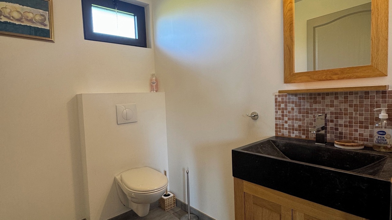 Photo of Bathroom in Flancourt-Catelon