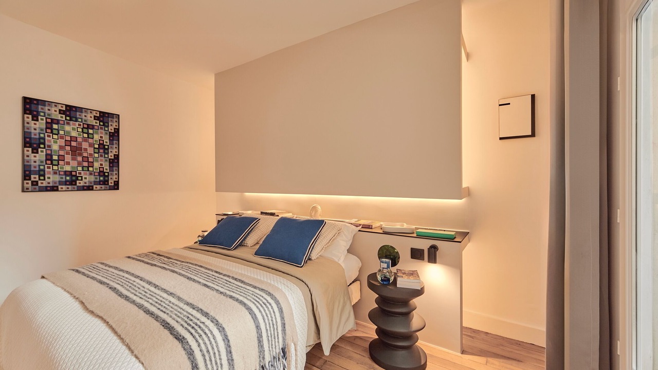Photo of Bedroom in 8th Arrondissement