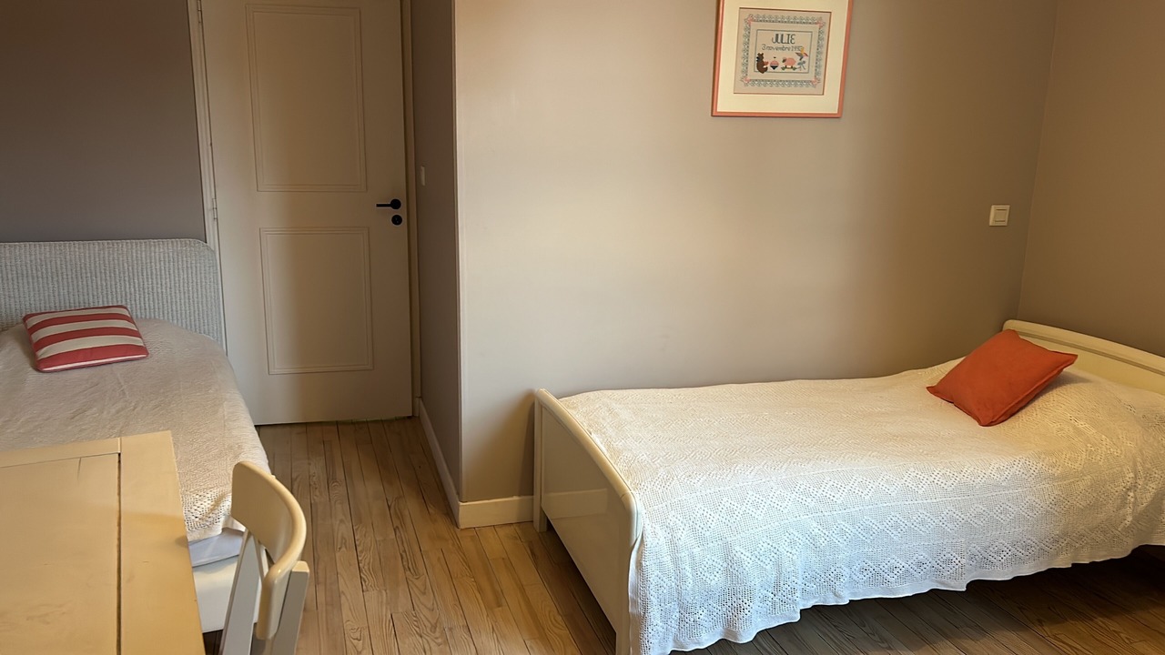 Photo of Bedroom in Saint-Gengoux-le-National