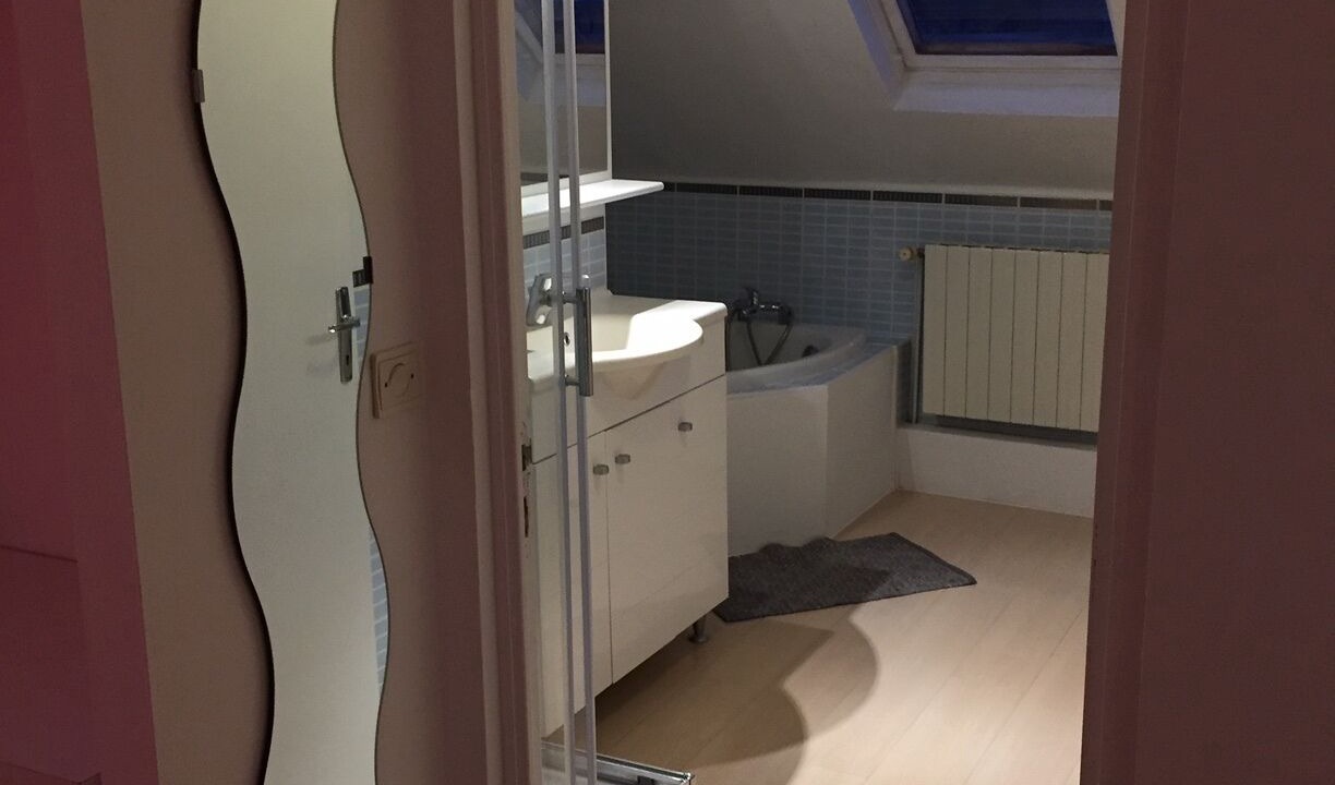 Photo of Bathroom in Arleux-en-Gohelle