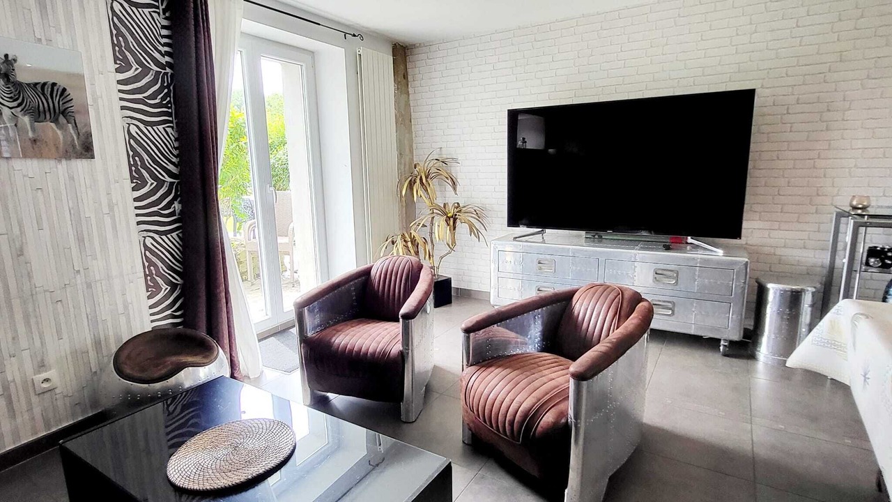 Photo of Livingroom in Cherisey