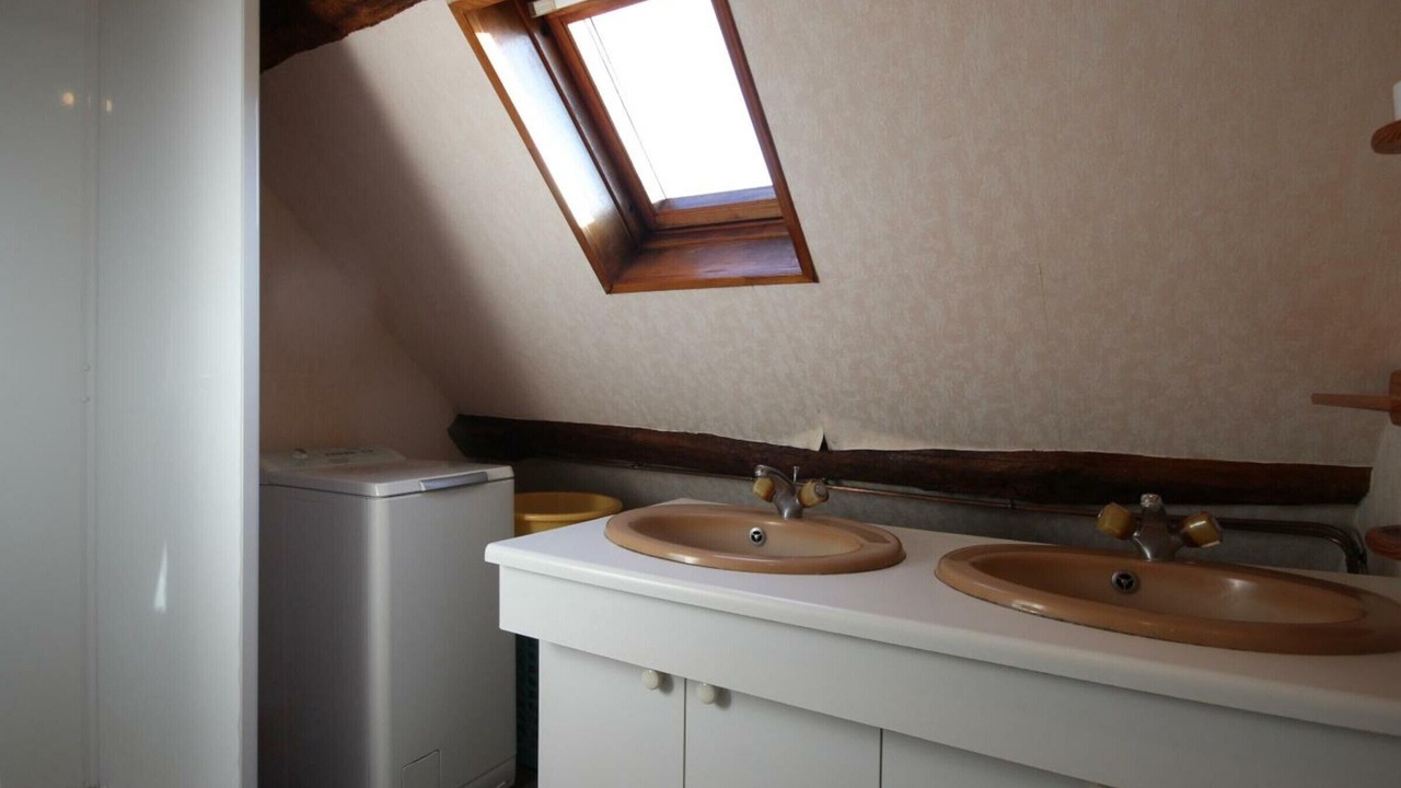 Photo of Bathroom in Champsecret