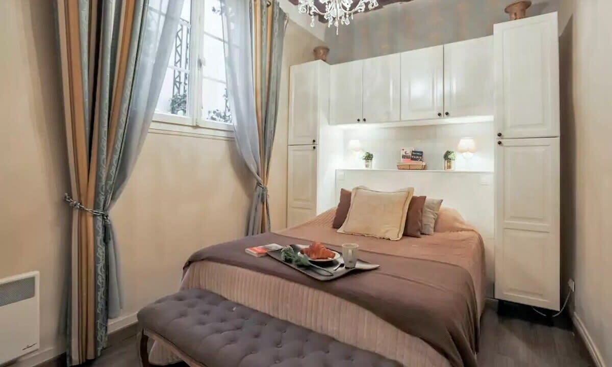 Photo of Bedroom in Archives