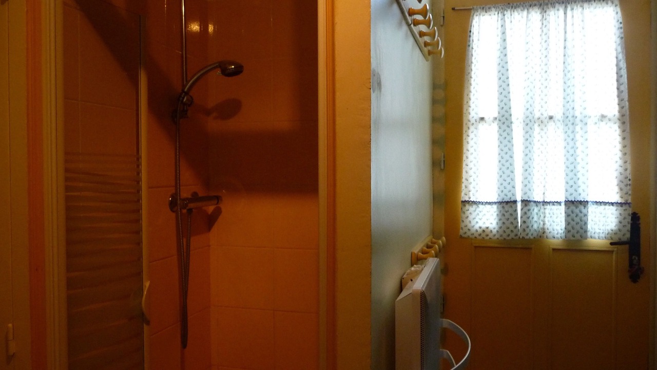 Photo of Bathroom in Courdimanche-sur-Essonne