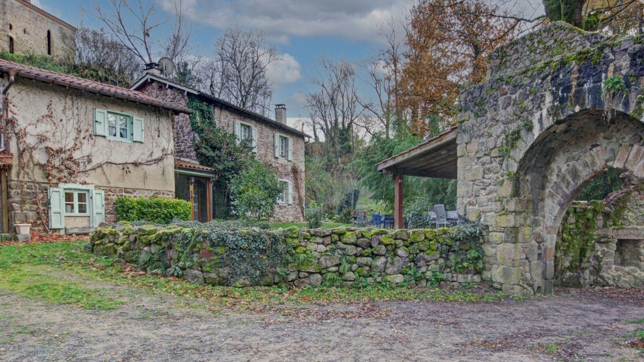 Photo of Outdoor in Salt-en-Donzy