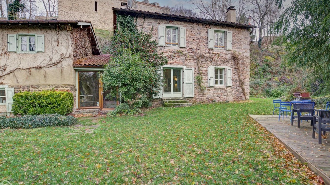 Photo of Outdoor in Salt-en-Donzy