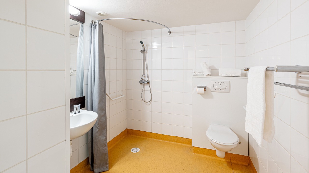 Photo of Bathroom in Eppe-Sauvage