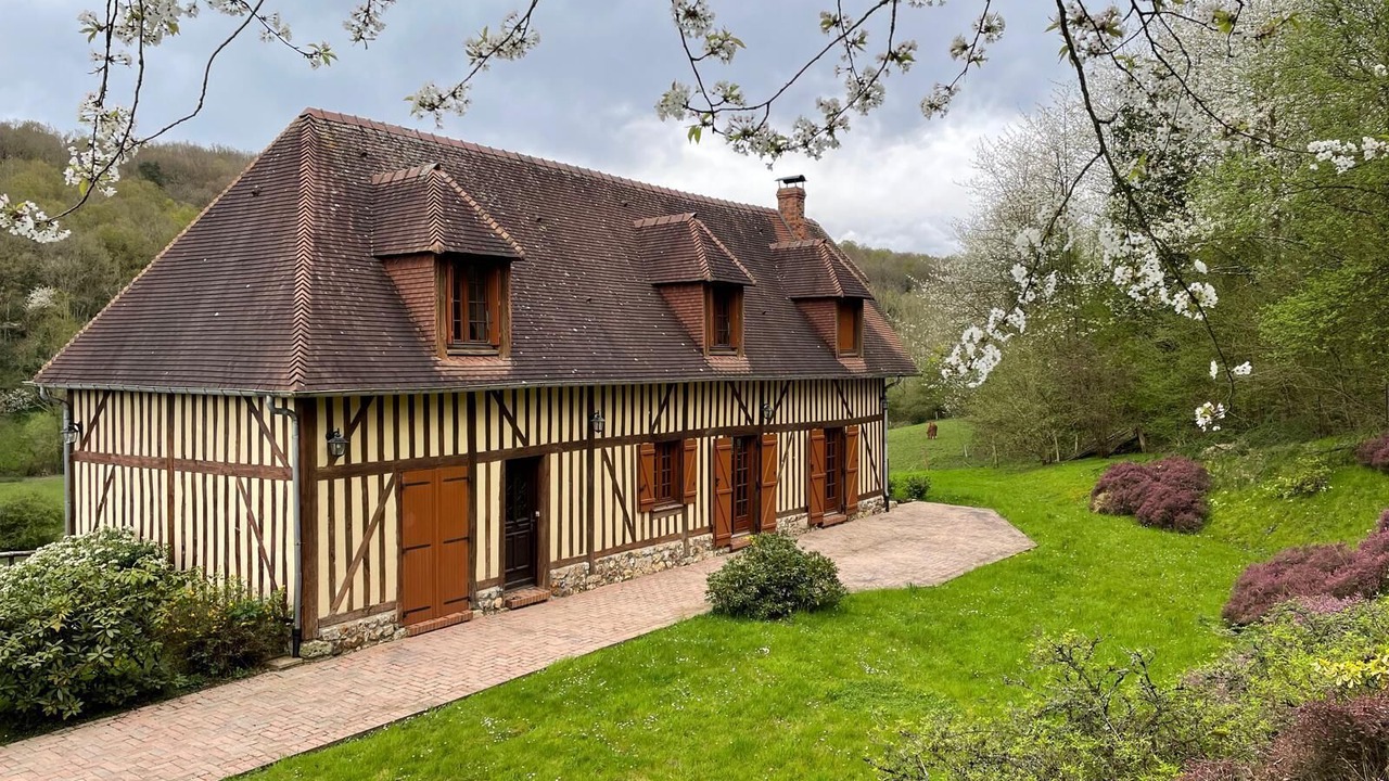 Photo of Outdoor in Fiquefleur-Equainville