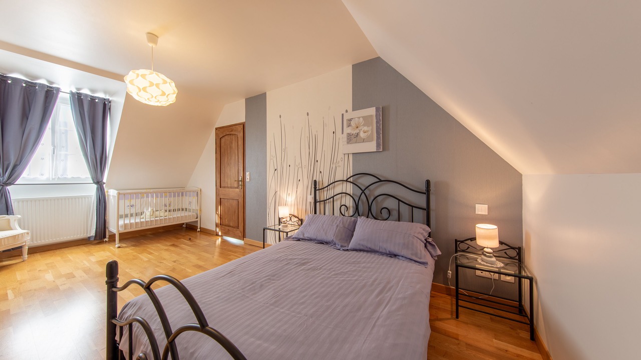 Photo of Bedroom in Courcelles