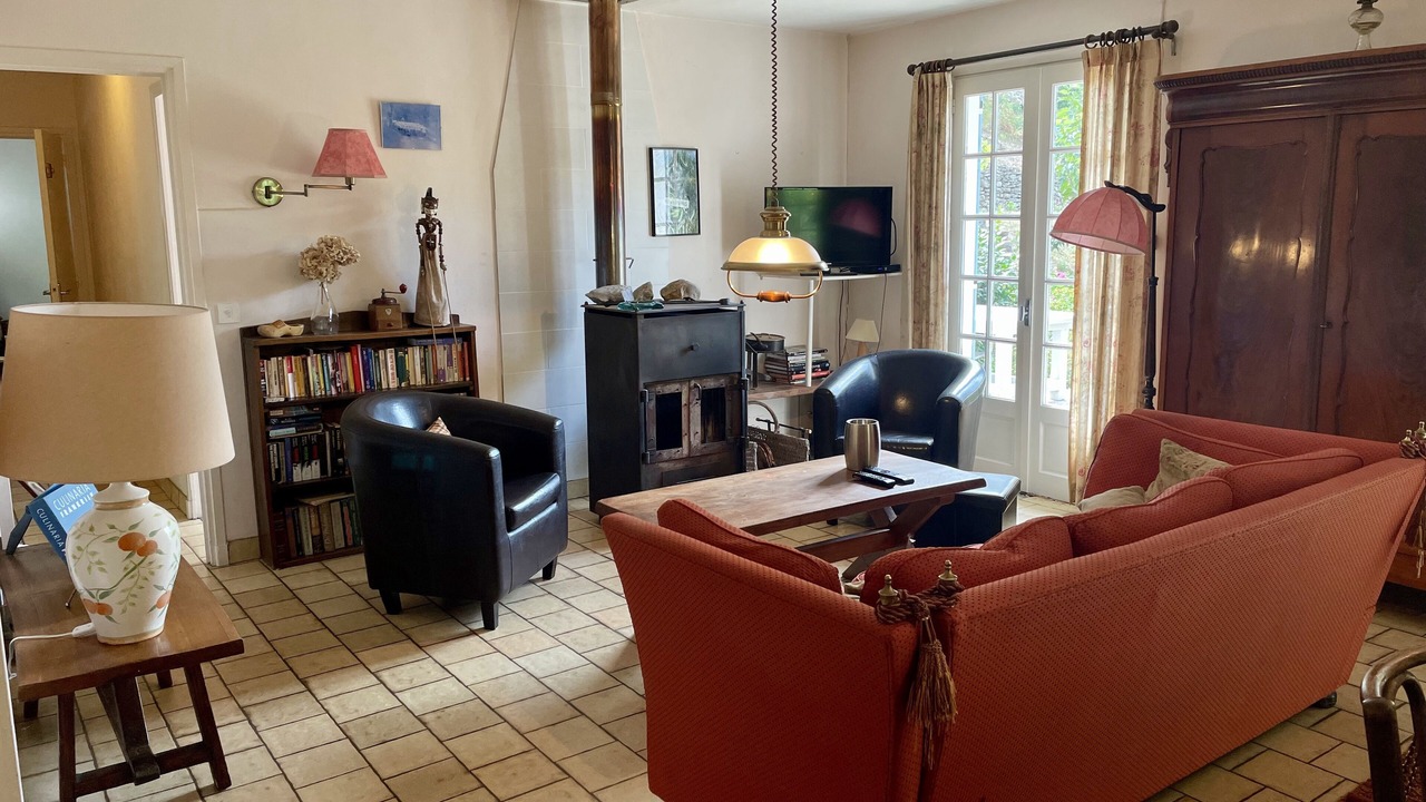 Photo of Livingroom in Courniou