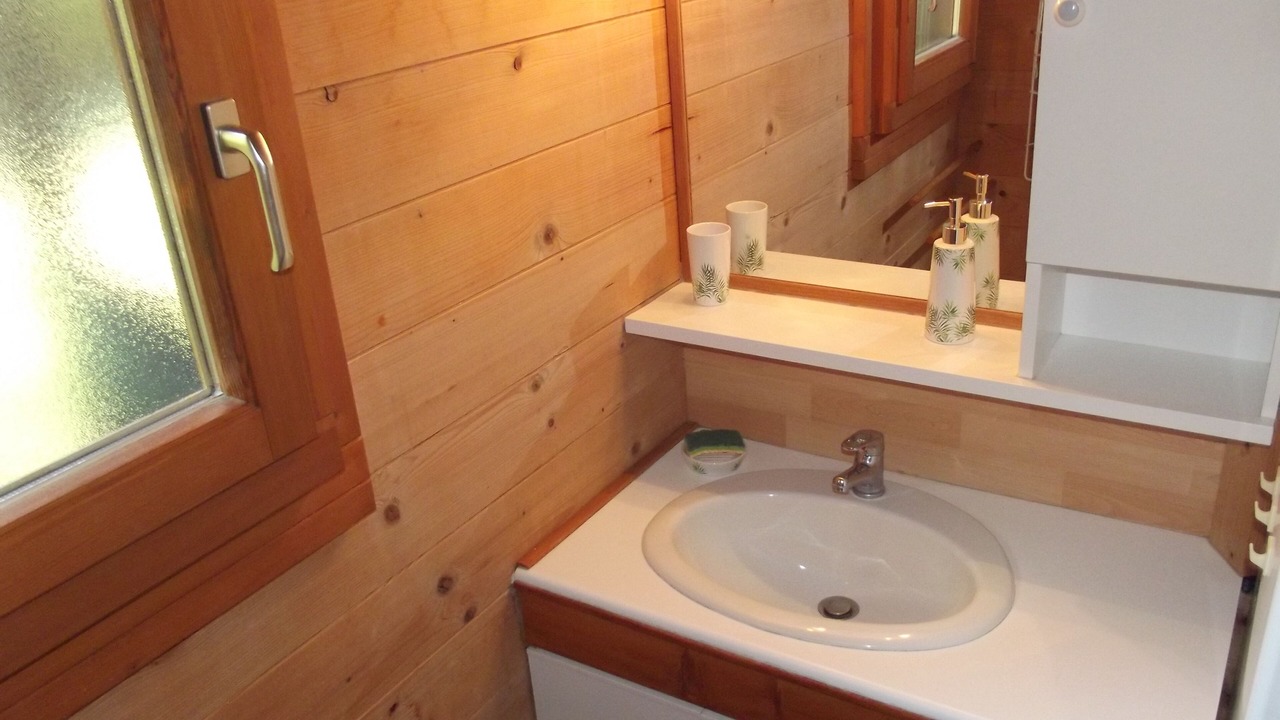 Photo of Bathroom in Saint-More