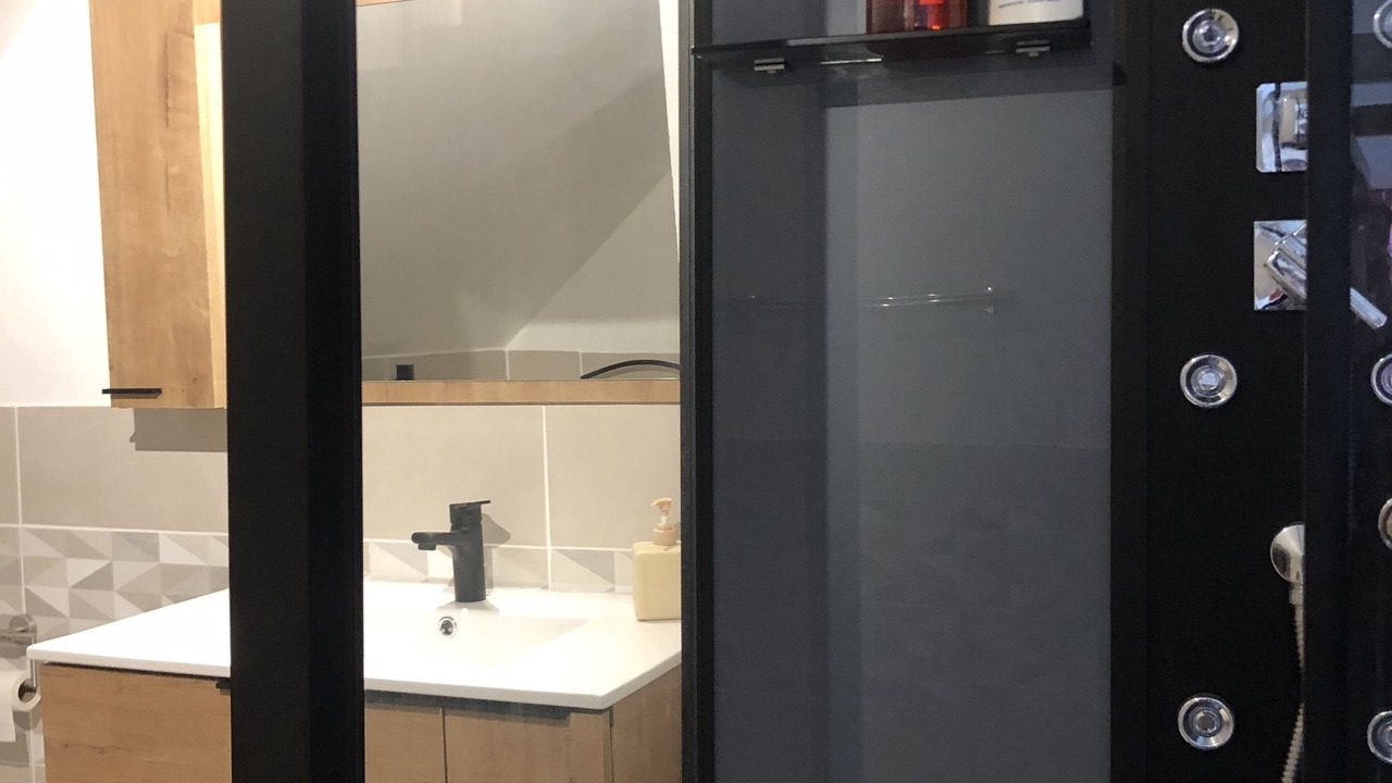 Photo of Bathroom in Verdelot