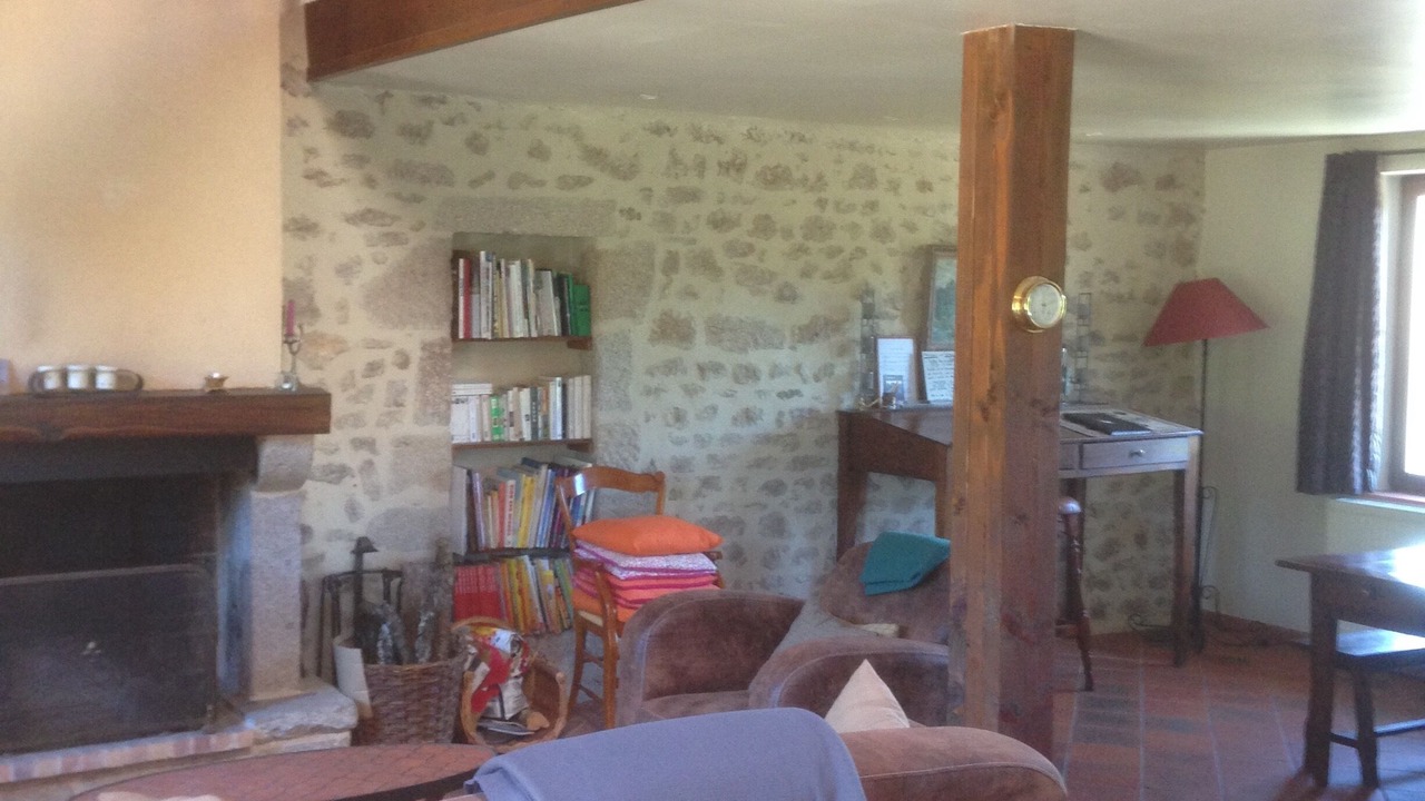 Photo of Livingroom in Compreignac