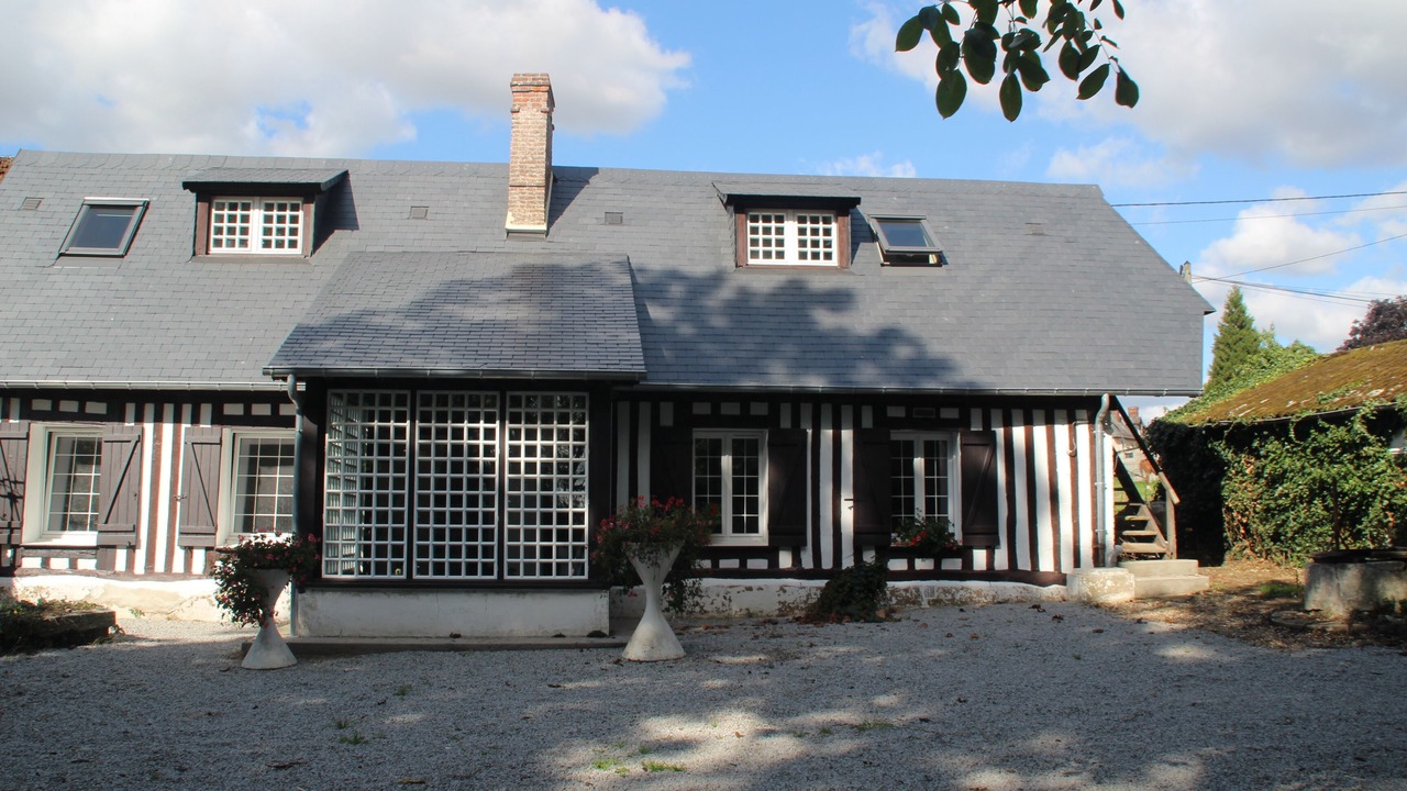 Photo of Outdoor in Saint-Pierre-Benouville