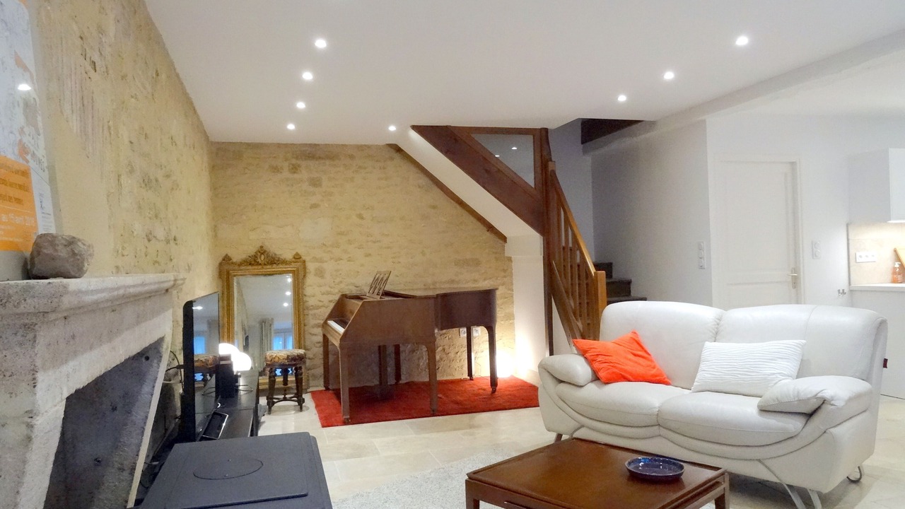Photo of Livingroom in Flavigny-sur-Ozerain