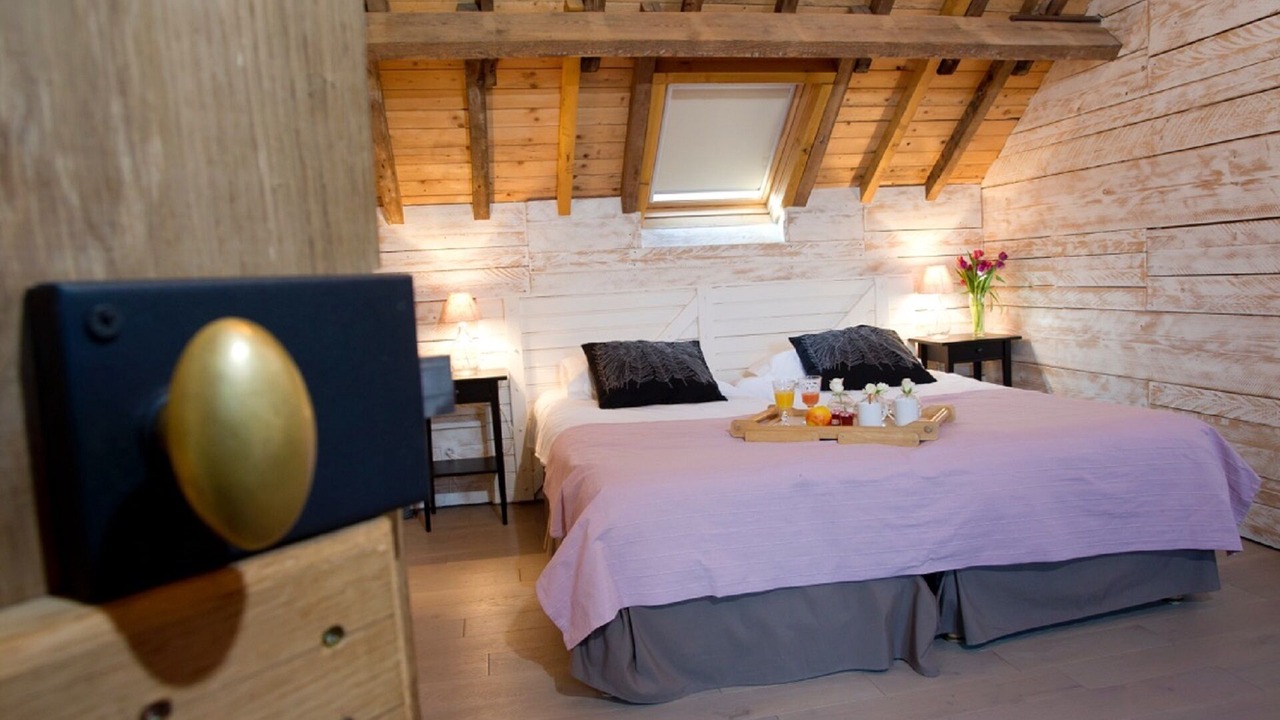 Photo of Bedroom in Noyant-et-Aconin