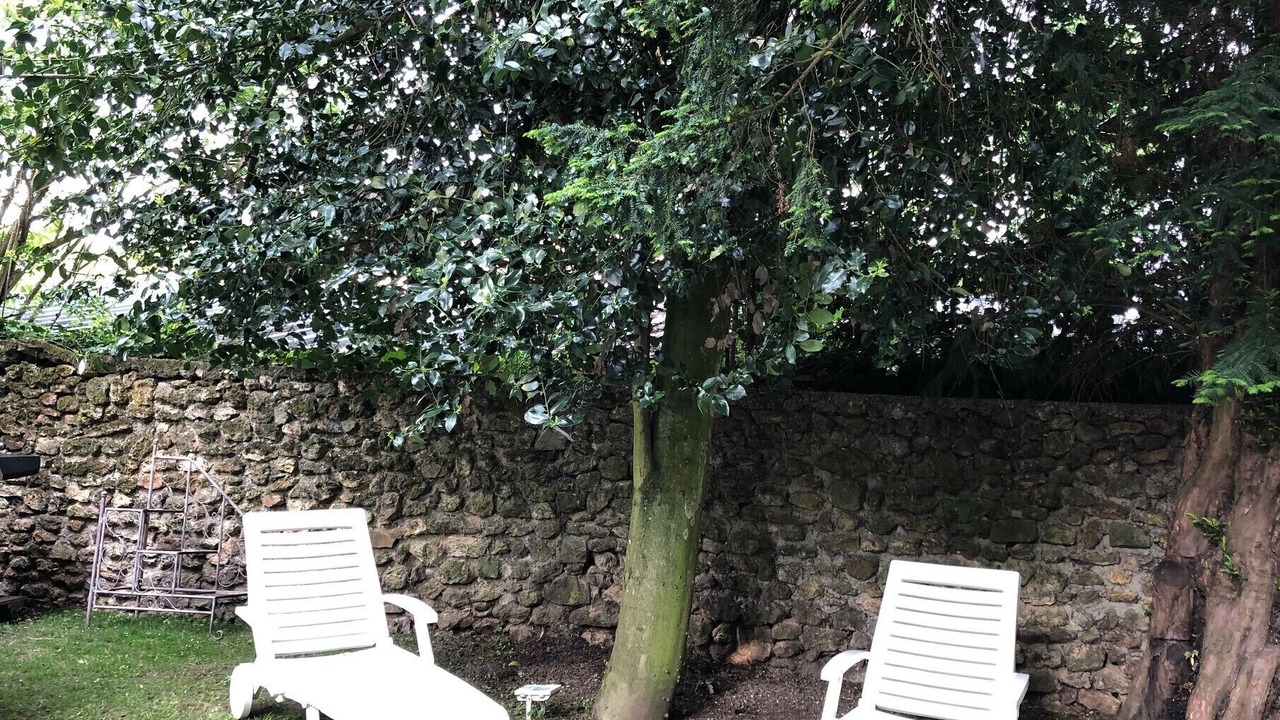 Photo of Outdoor in Janvry