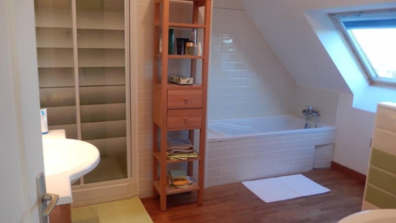 Photo of Bathroom in Crasville