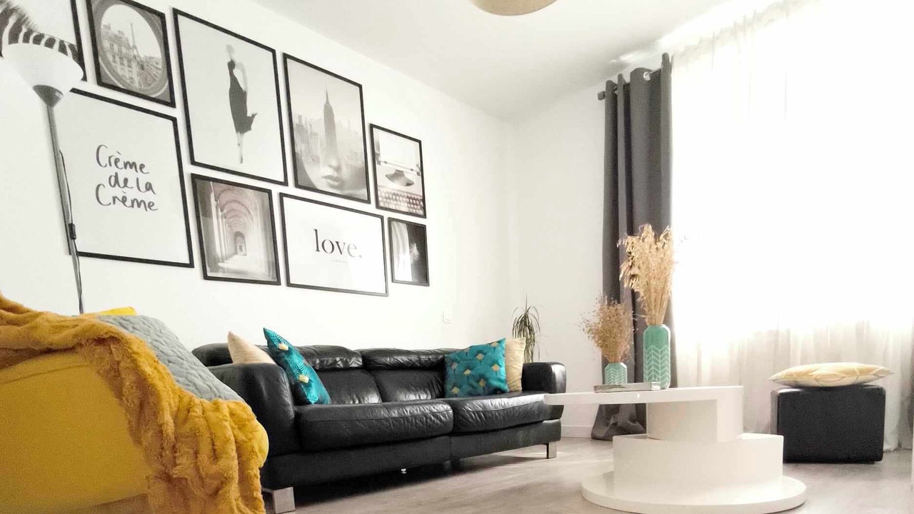 Photo of Livingroom in Charleville-Mezieres