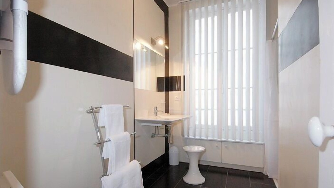 Photo of Bathroom in Quartier du Faubourg-Montmartre