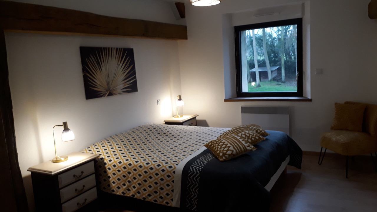 Photo of Bedroom in Neuville-au-Bois