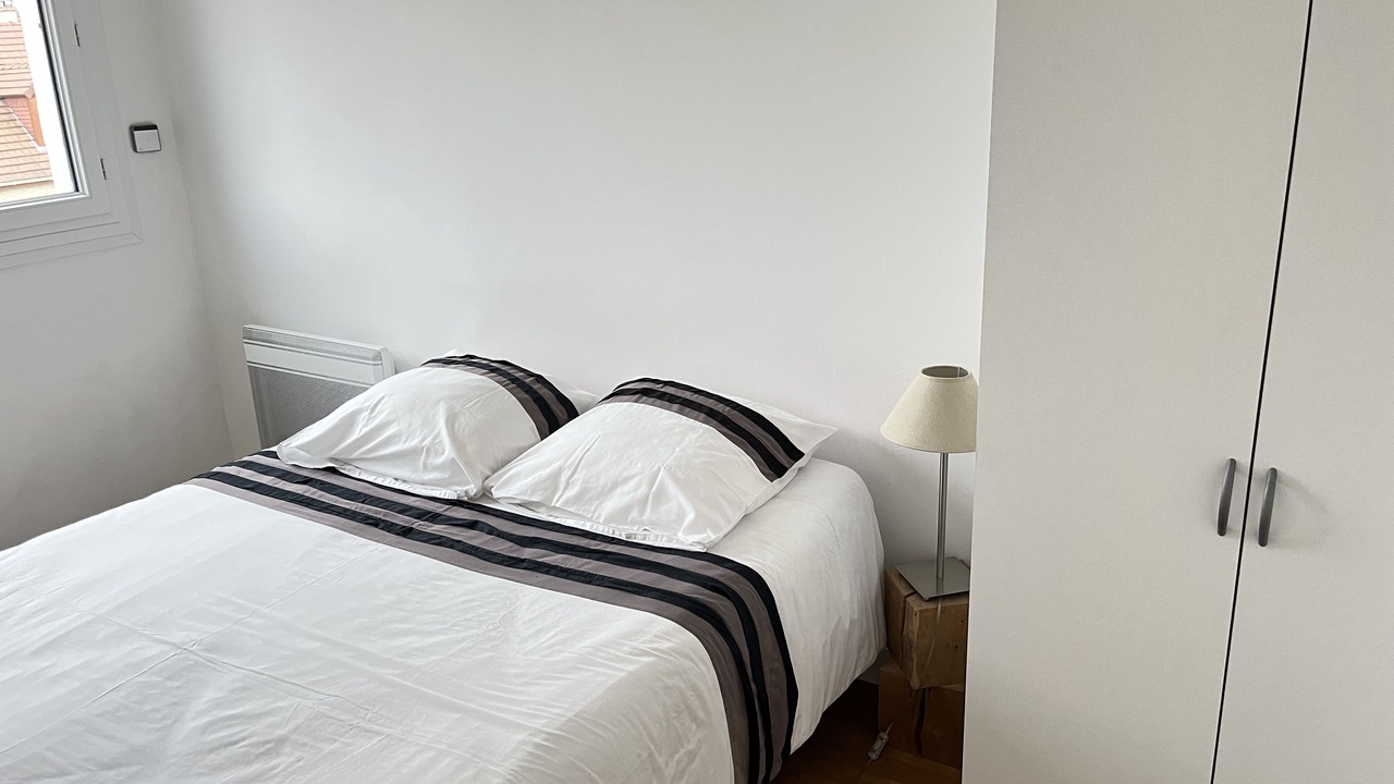 Photo of Bedroom in Deuil-la-Barre