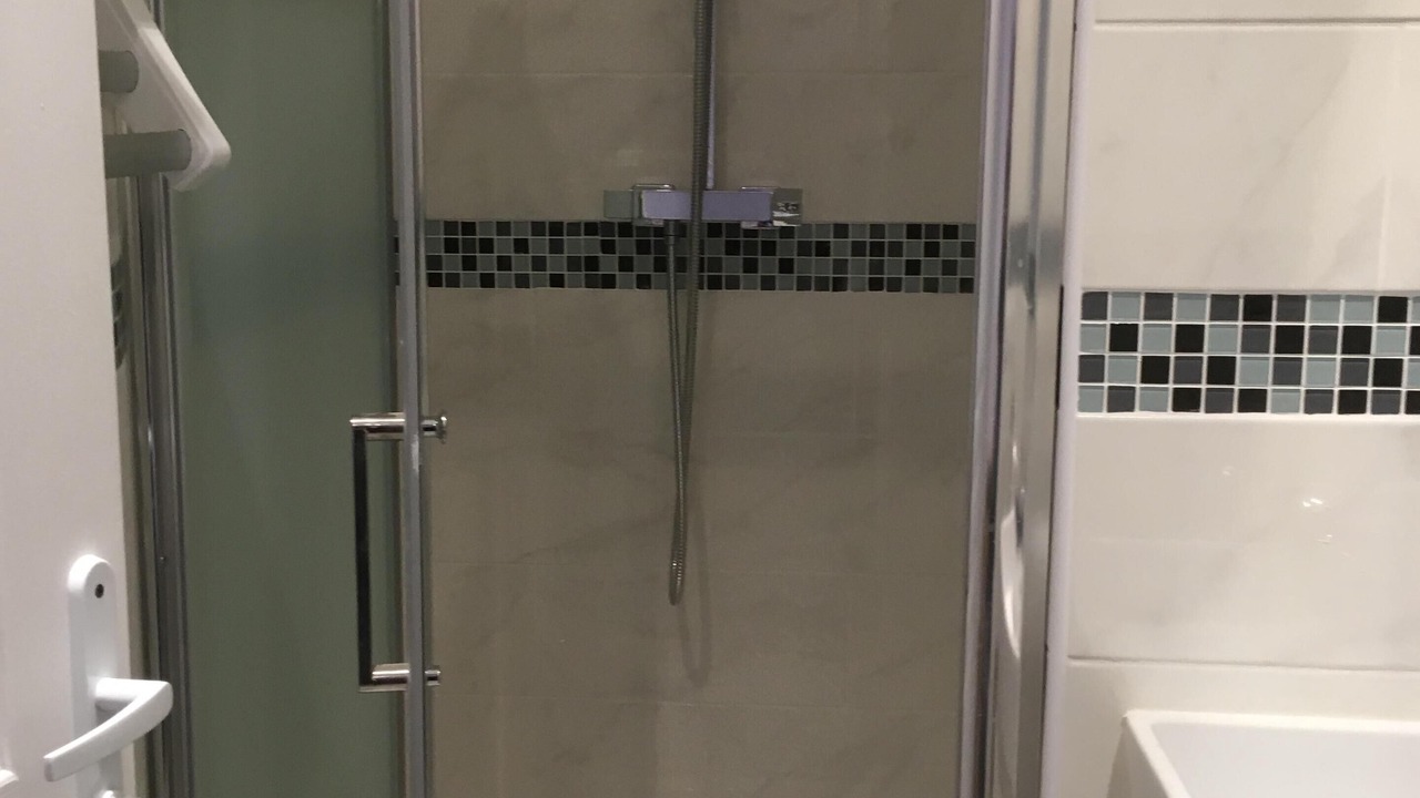 Photo of Bathroom in Saint-Fargeau-Ponthierry
