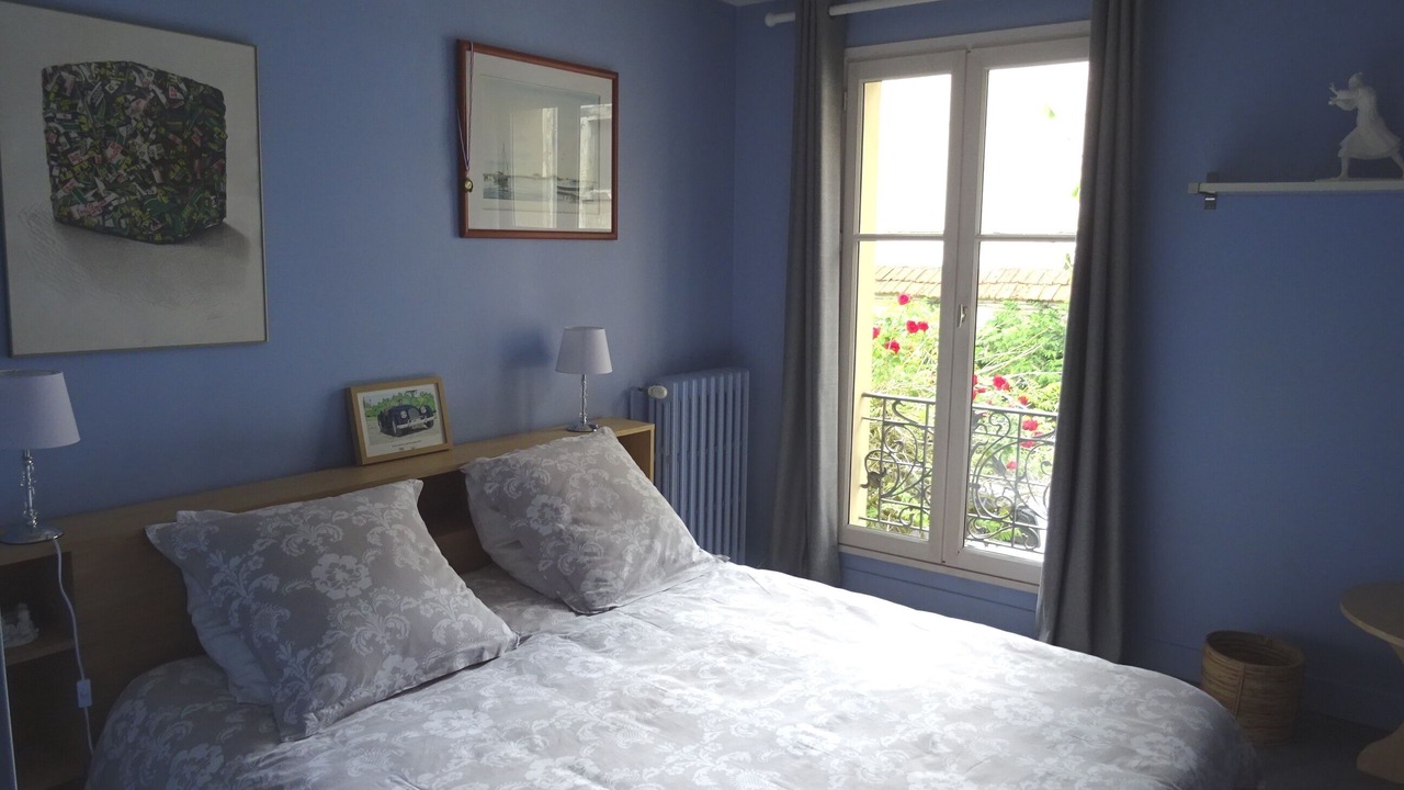 Photo of Bedroom in Notre-Dame