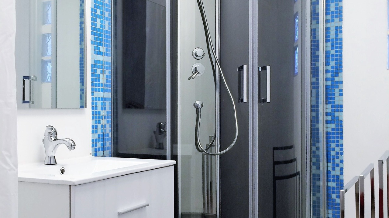 Photo of Bathroom in Outreau