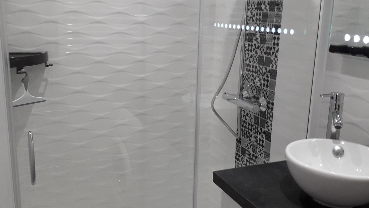 Photo of Bathroom in Giverville