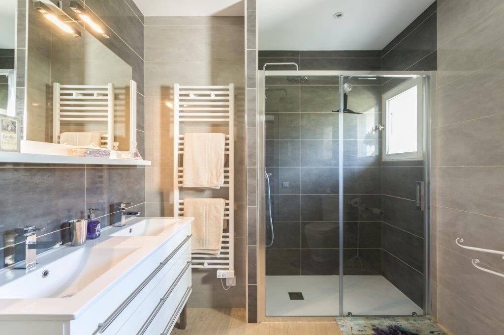 Photo of Bathroom in Ermenonville