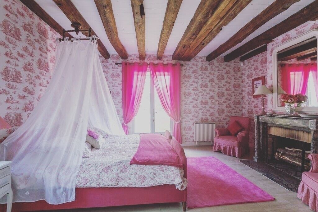 Photo of Bedroom in Ermenonville