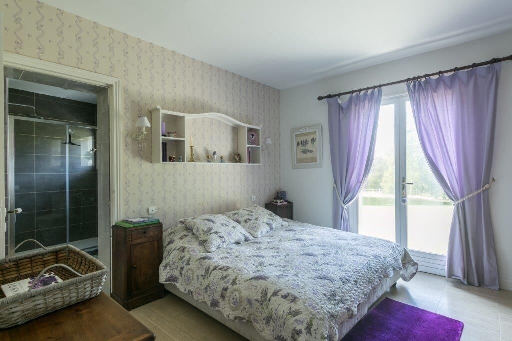 Photo of Bedroom in Ermenonville