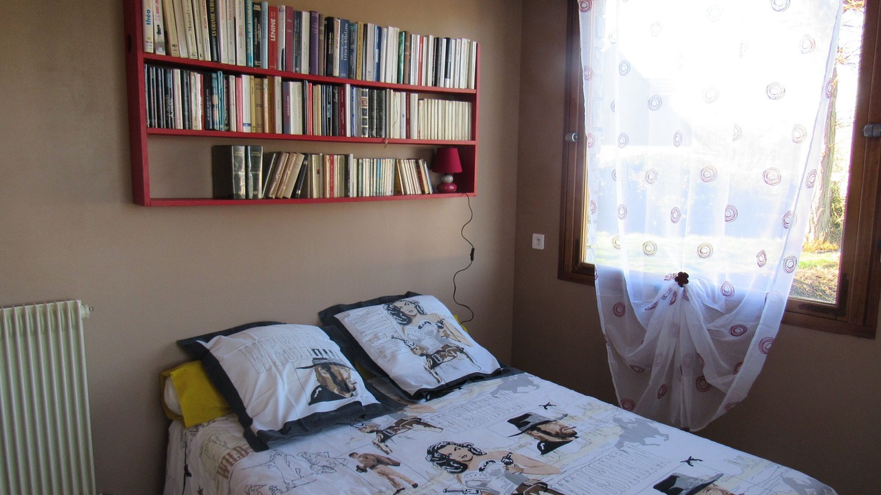 Photo of Bedroom in Friville-Escarbotin