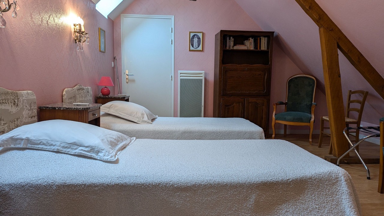 Photo of Bedroom in Vennecy