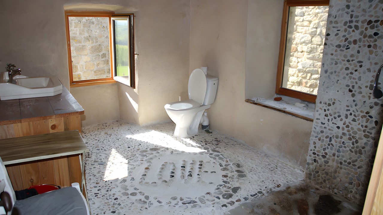 Photo of Bathroom in Saint-Julien-Labrousse
