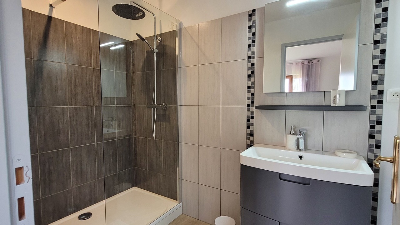 Photo of Bathroom in Canteleu