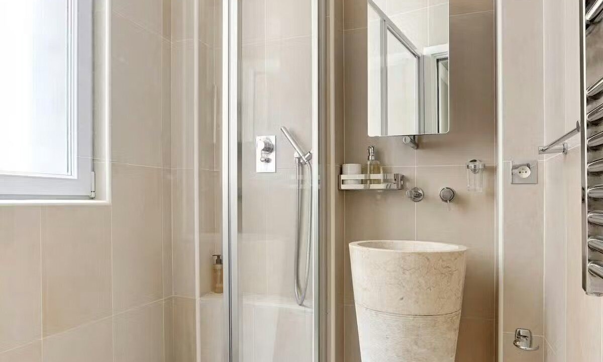 Photo of Bathroom in Quartier des Invalides
