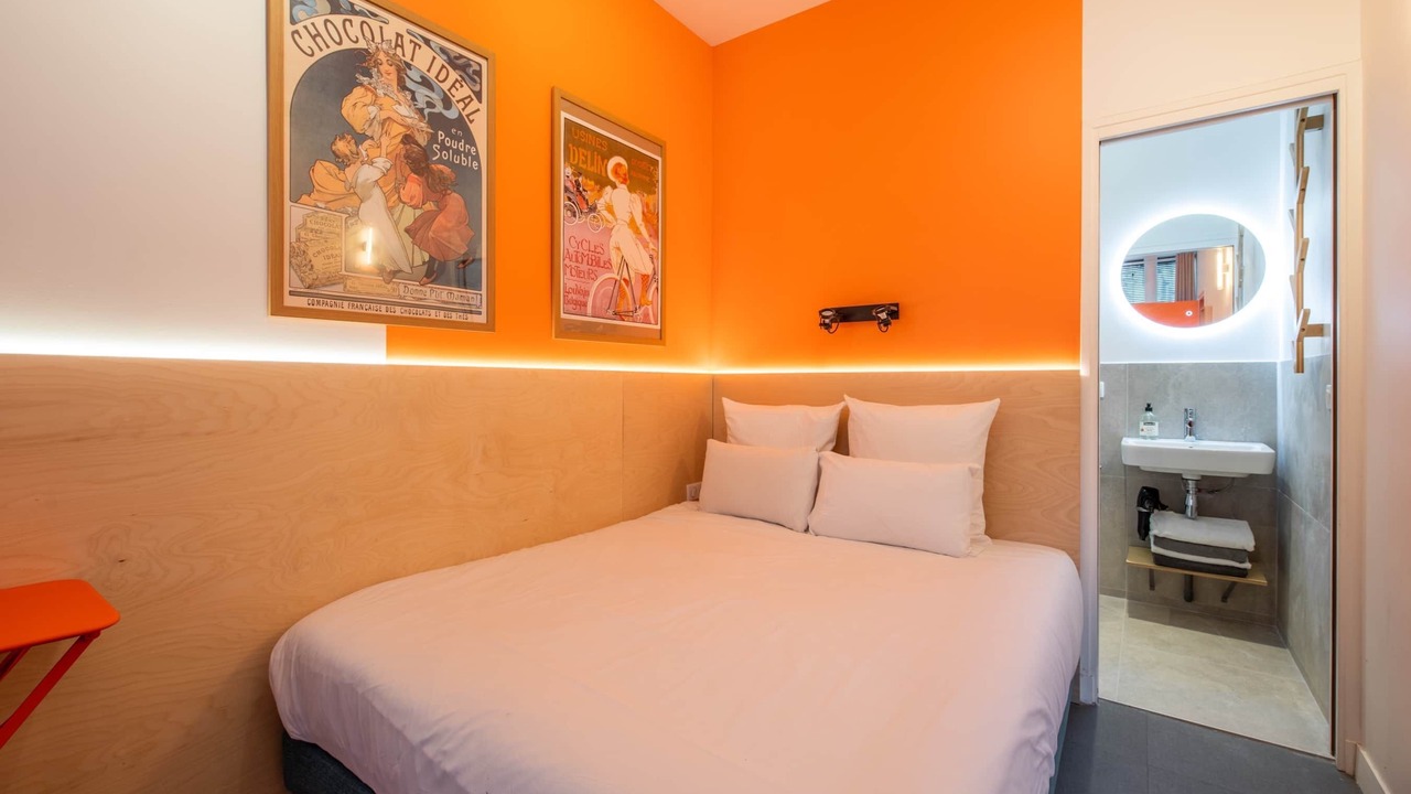 Photo of Bedroom in Latin